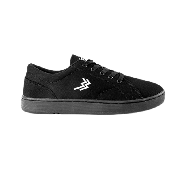 Geoff Max Everlane All Black 1